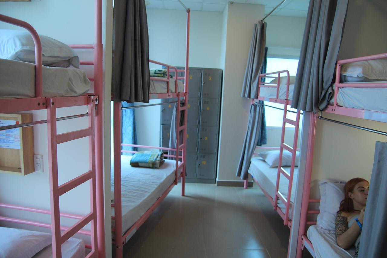 Vietnam Backpacker Hostels - Saigon Хошимин Номер фото