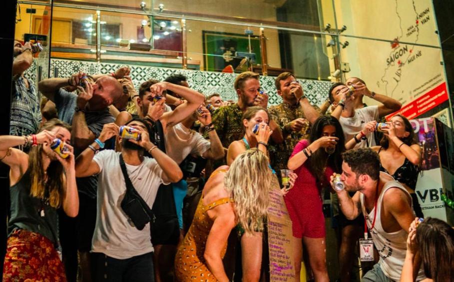 Vietnam Backpacker Hostels - Saigon Хошимин Экстерьер фото